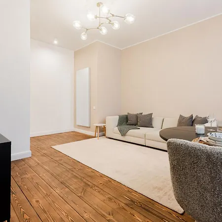 Апартаменты Quiet Center Signature Suite, 1br