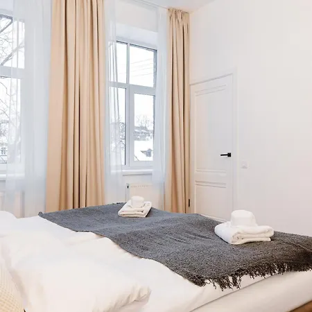 Quiet Center Signature Suite, 1br *