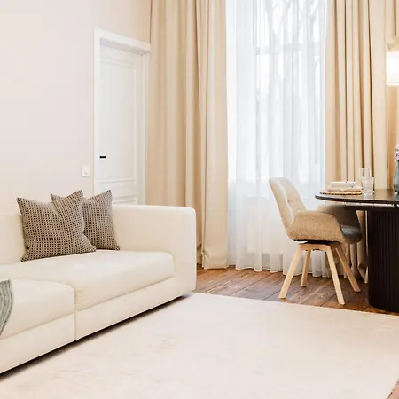 アパート Quiet Center Signature Suite, 1br *